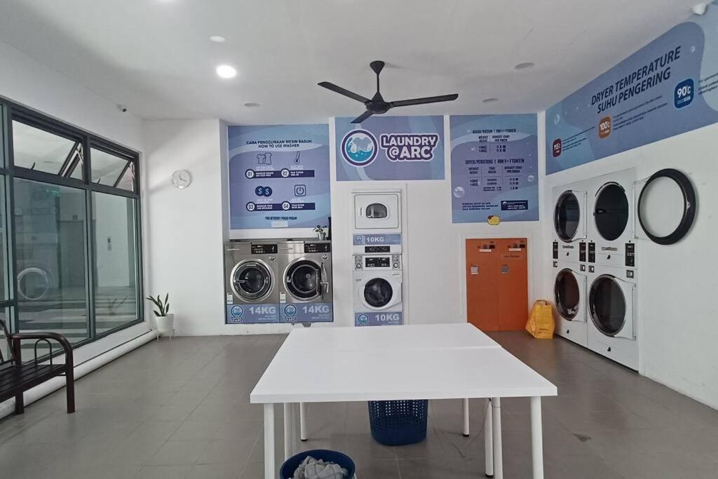 Homestay Arc Cozyhome Austin Hills 4-5Pax ยะโฮร์บาห์รู ภายนอก รูปภาพ